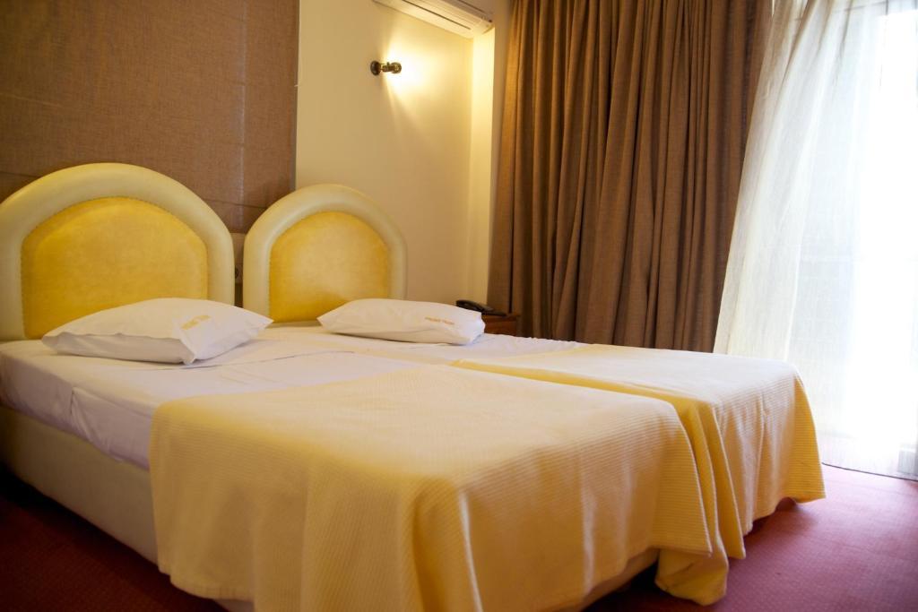 Hotel Drosia Messíni Esterno foto