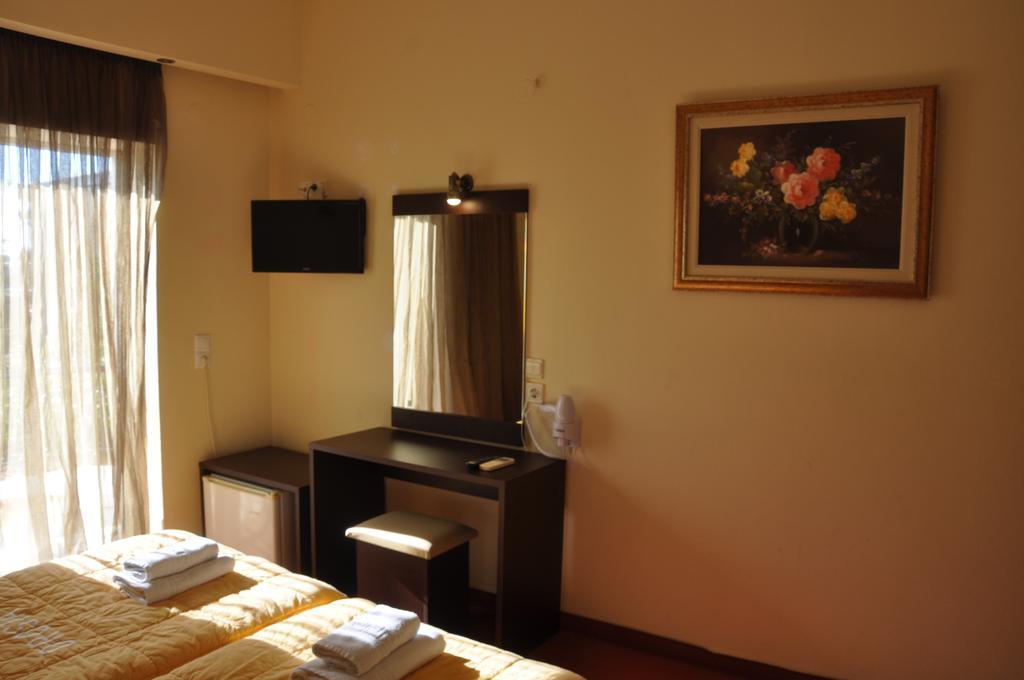 Hotel Drosia Messíni Esterno foto