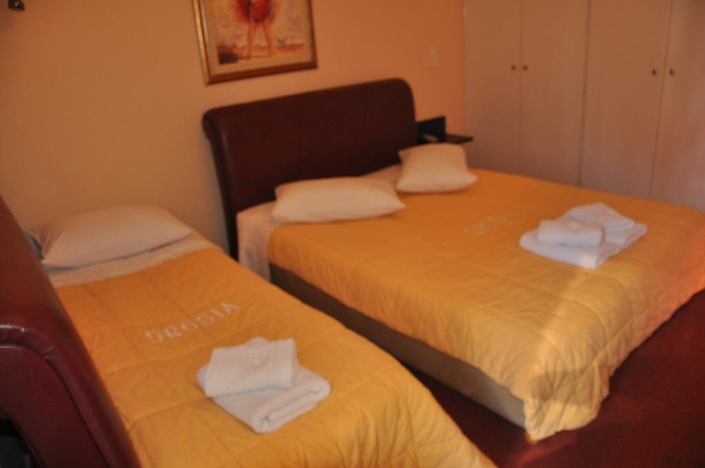 Hotel Drosia Messíni Esterno foto